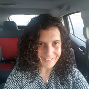 Meet your Posher, Dena